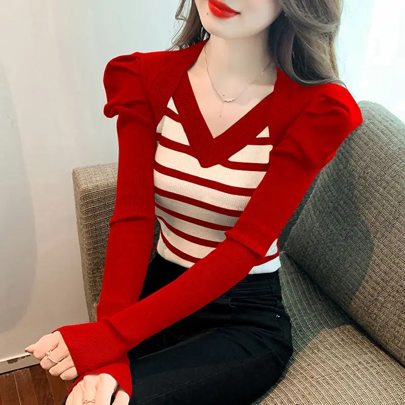 Fashion V-Neck Knitted Spliced Striped Blouses Women\'s Clothing 2023 Autumn Winter Loose All-match Tops Puff Sleeve Shirts