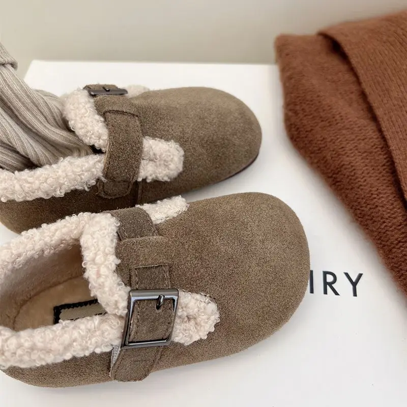 Sapatos de pelúcia para meninos e meninas, botas de algodão quente, sapatos engroçados, sapatos infantis, inverno, moda, 2023