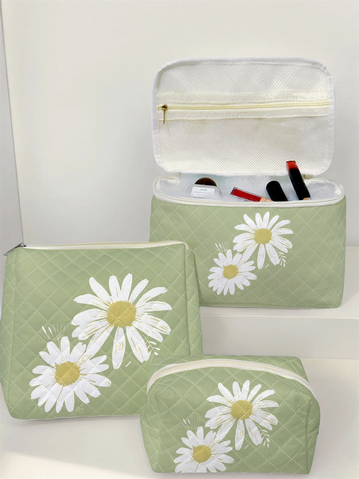 

1 Set Portable Makeup Bag, Large Capacity Design, Easily Accommodate Your Cosmetics, Lightweight And Portable For Storing Cosmet