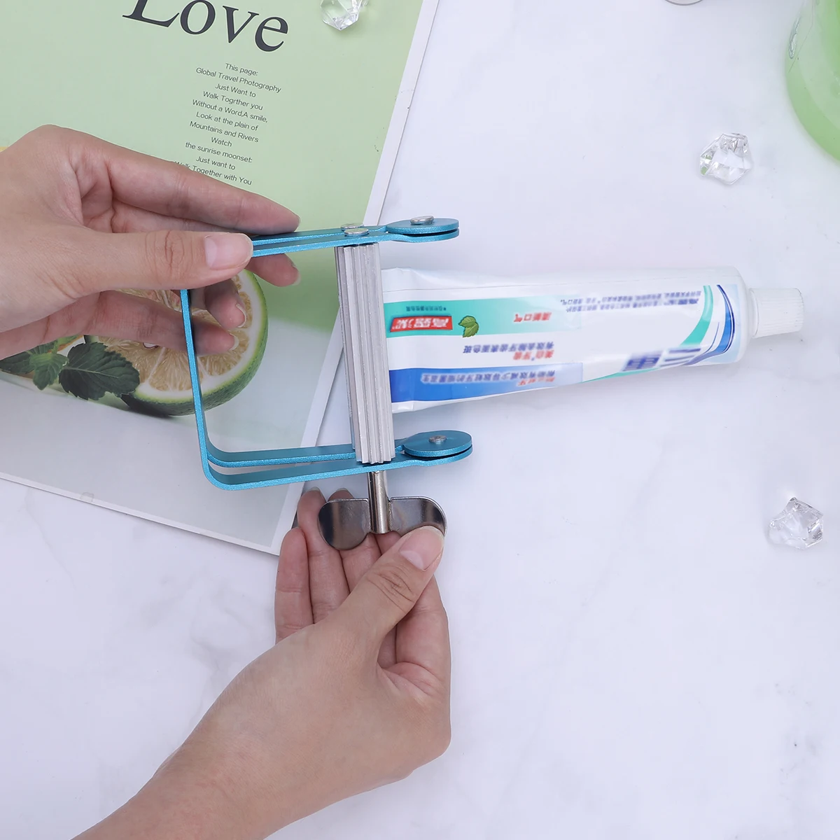 

Toothpaste Squeezer Tube Extruder Dispenser Stainless Steel Gear Bathroom Supplies Multifunctional Tool Cream Gel