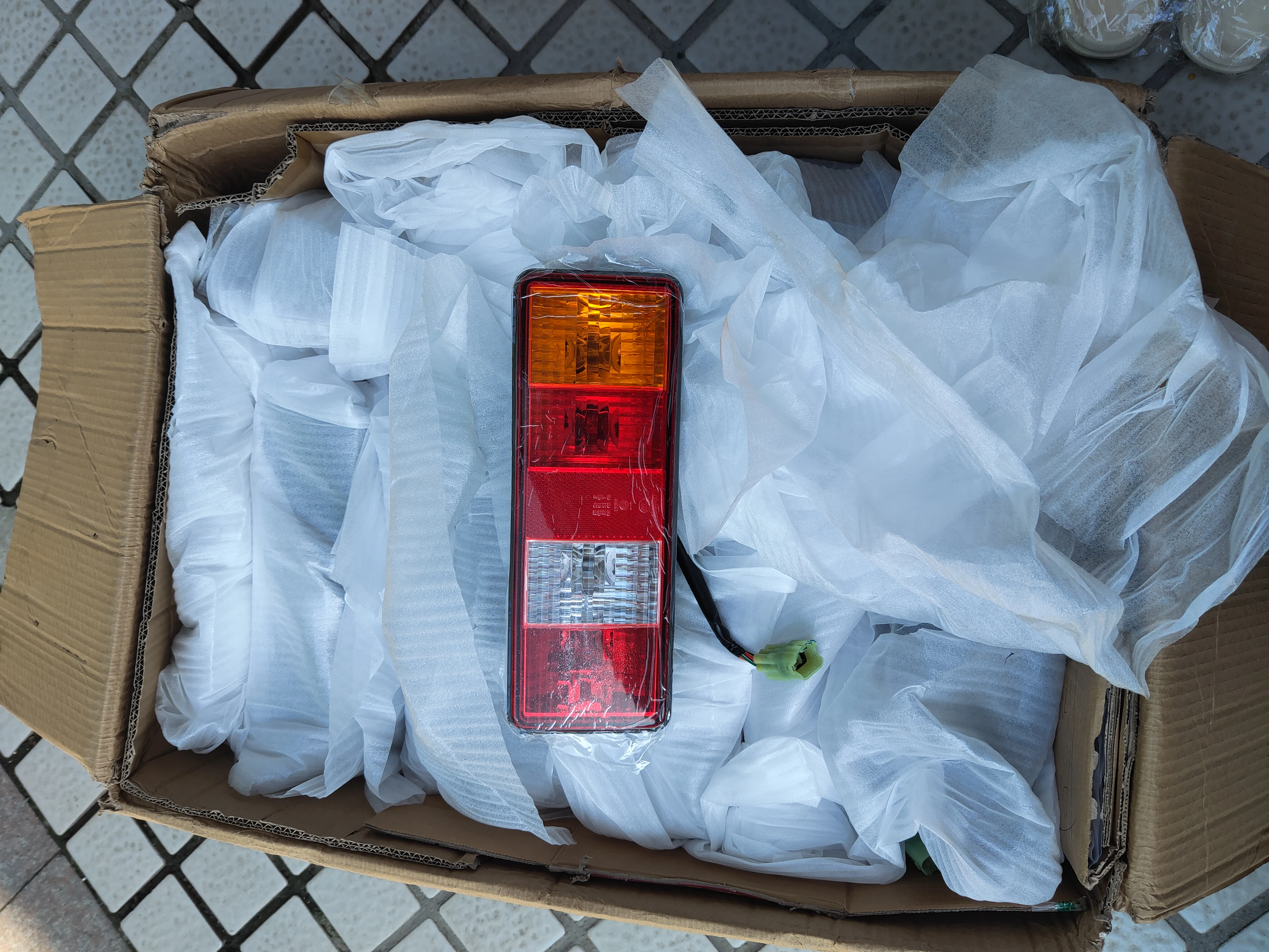 مجموعة إضاءة خلفية لشاحنة صغيرة ، قطع غيار لمحرك DFSK دونغفنغ Sokon DK12 ، 3773010-11 ، K01 ، K02 #4