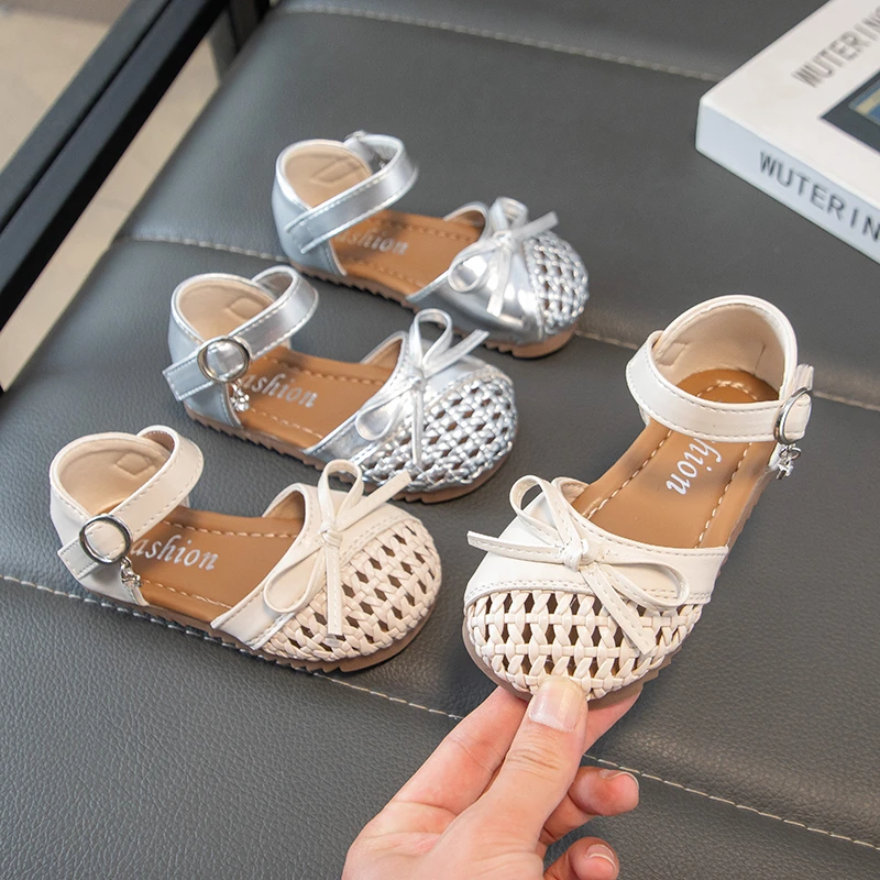 Girls Half Sandals Breathable Children Weave Toes Capped Shoes with Bow-knot Kids Flats Pearls Princess Shoes Soft Sole