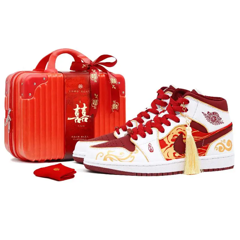 

【Customize】Air Jordan 1 Vintage Basketball Shoes Women's Mid-top Red/White/Gold Sneakers shoes BQ6472-161