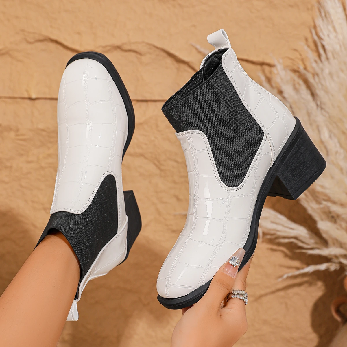 Women Boots British Fashion Comfort Boots Trend Leather Short Boots Women Outdoor Walking Casual Shoes Women Zapatos De Mujer