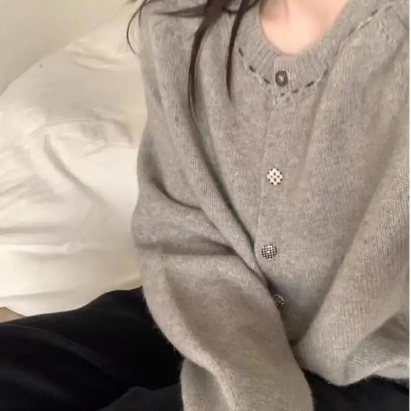 

Gray Vintage Knitted Cardigan Women 2024 Autumn Winter Casual Sweater Coat Elegant Female Korean Fashion Retro Warm Tops