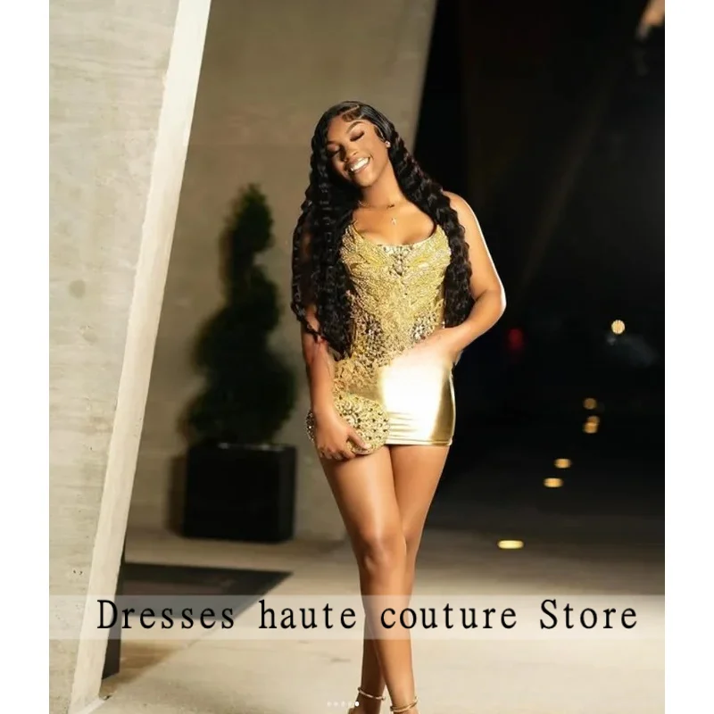 فساتين حفلات الكوكتيل المسائية الصغيرة باللون الذهبي اللامع بدون حمالات مشد كريستالي مخصص لحفلات أعياد الميلاد فيستدوس دي xv anos