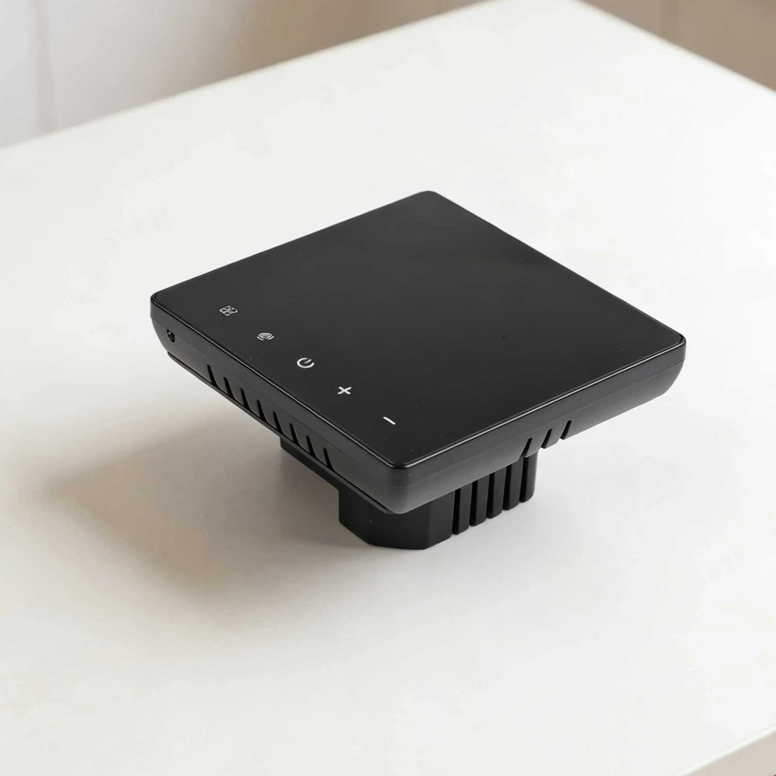 Home Heating System Smart Home Heating Customizable Brightness Adjustable Screen Brightness Customizable Brightness Levels