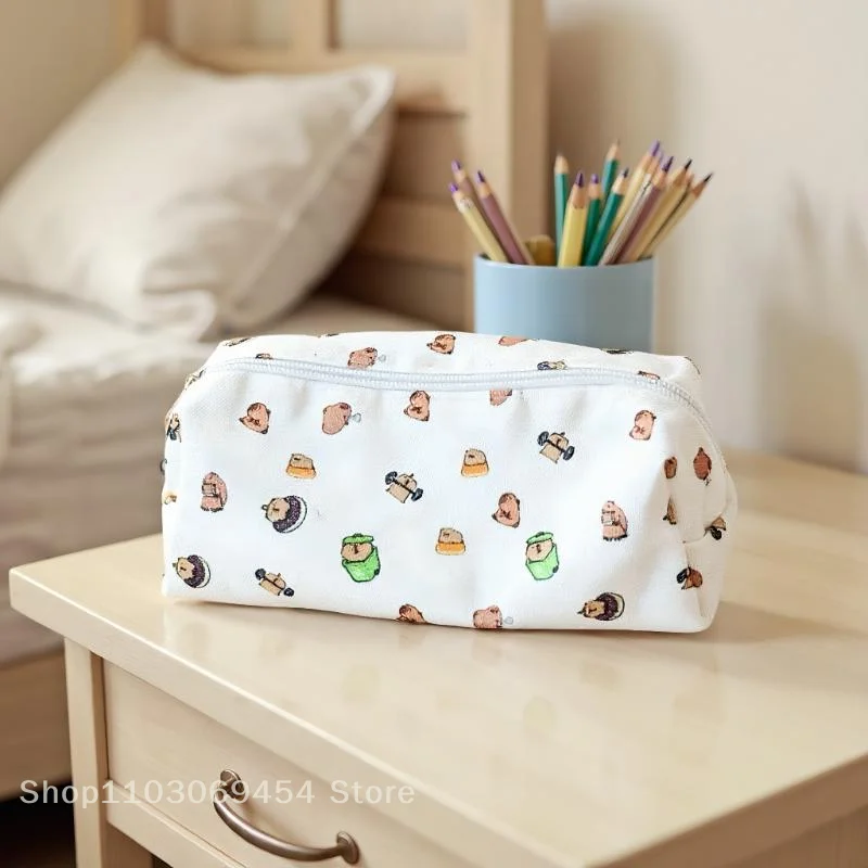 Charming Capybara Character Pencil Case – Great for Organizing School Stationeries