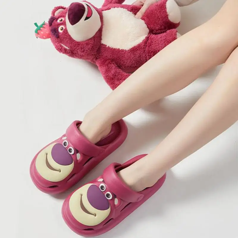 

Disney Lotso Slippers Sandals New Kawaii External Hole Slippers Non-Slip Anime Cartoon Ins Gifts Cute Girlfriend Gifts for Girls