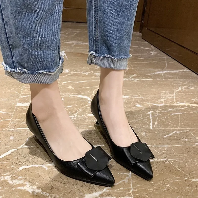 

2025 New Summer Women's Fashion Solid Color Kitten Heels, Pointed Toe Pumps, Slip-On Heels, Wedding Party Medium Heels