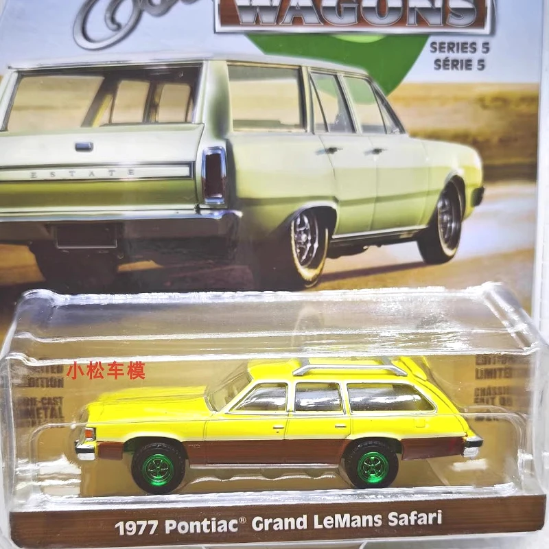 

Green Light 1:64 1977 Pontiac Grand LeMans модель универсал, ограниченная серия, коллекционная настенная подвеска в подарок, зеленая машинная версия