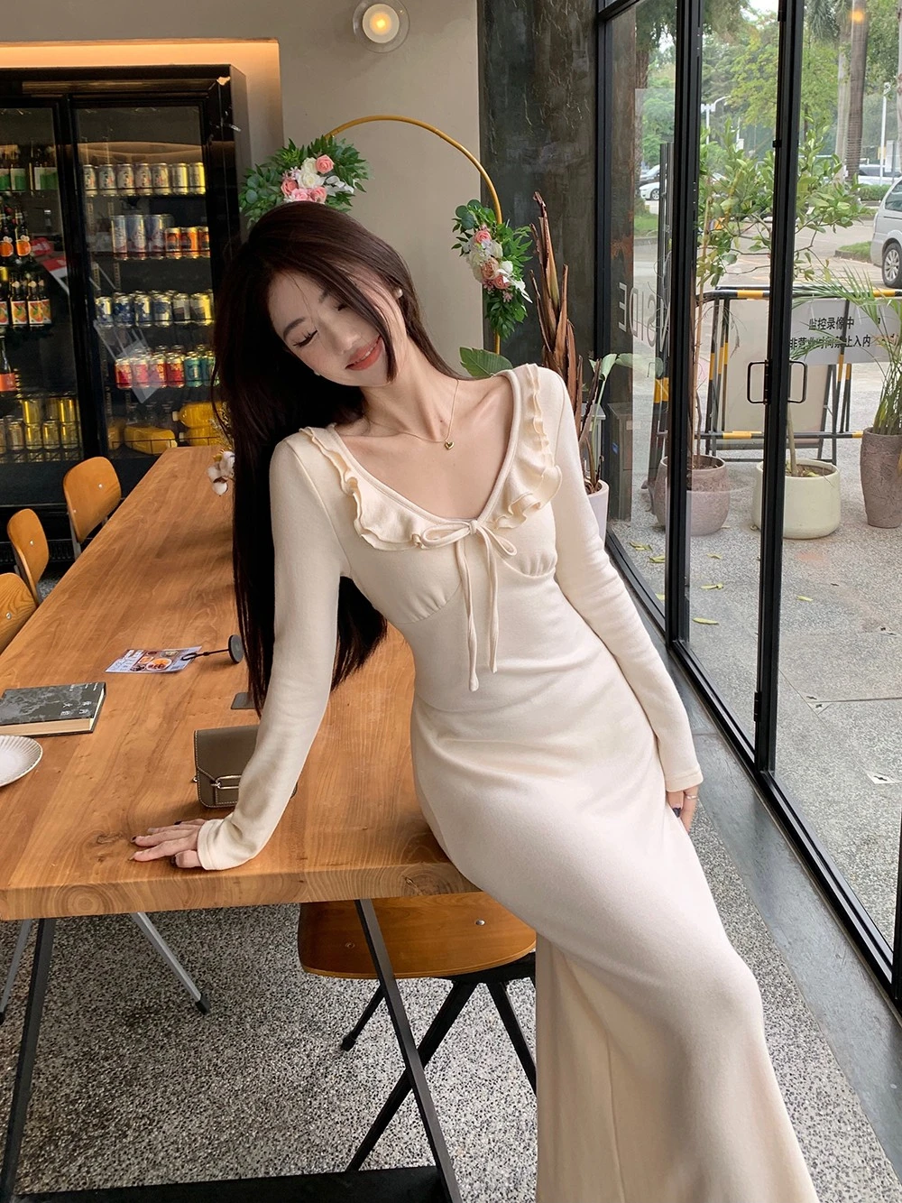 ドレス 長袖 レディースドレス Y2K 夏 モダール マイクロ ホルターネック オフショルダー ヒップスター 超ショート モダン ナイトクラブ アーティスティック