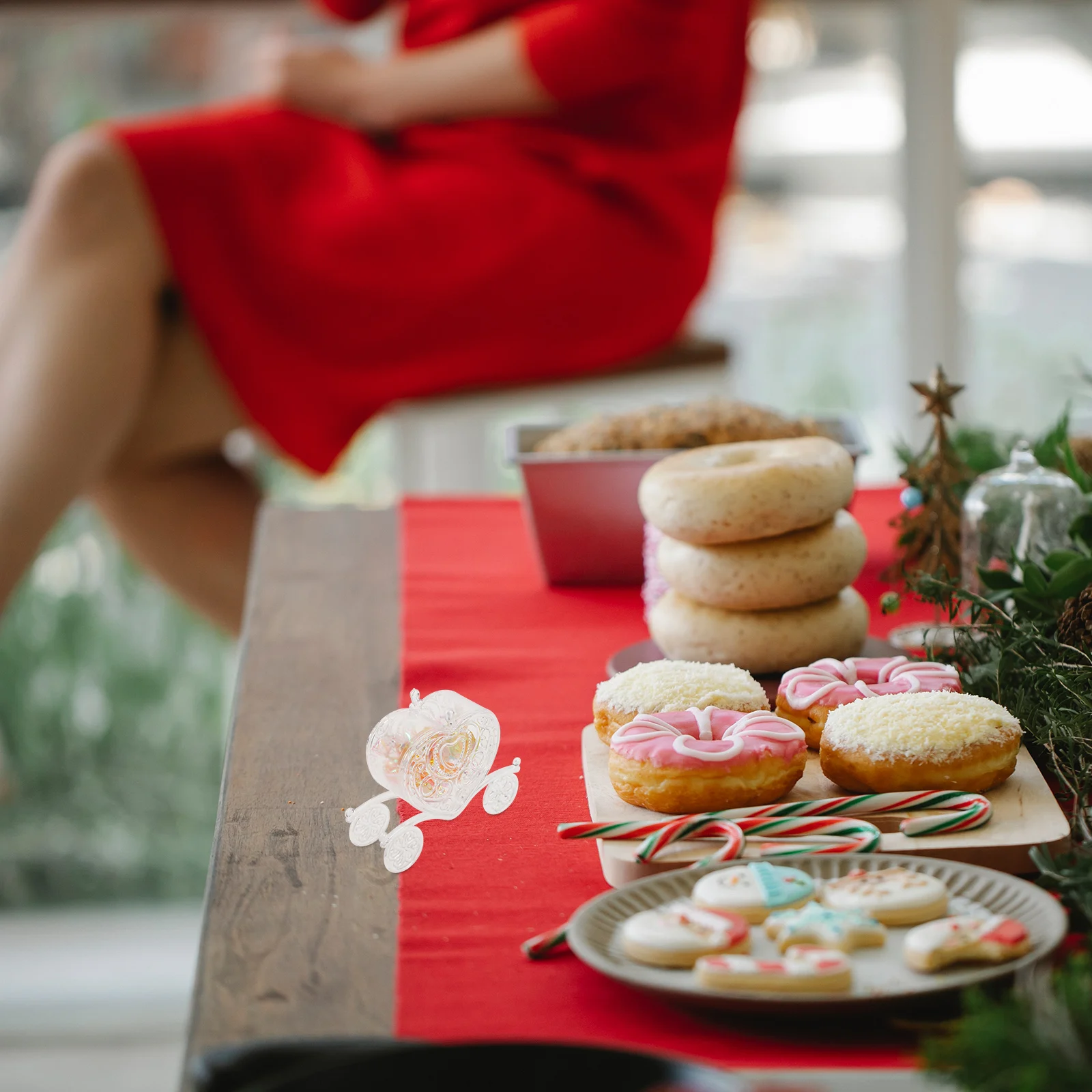 

12Pcs Elegant Carriage Candy Box Acrylic Wedding Party Favor Container Heart Shape Decorative Storage Chocolate Candy Cases