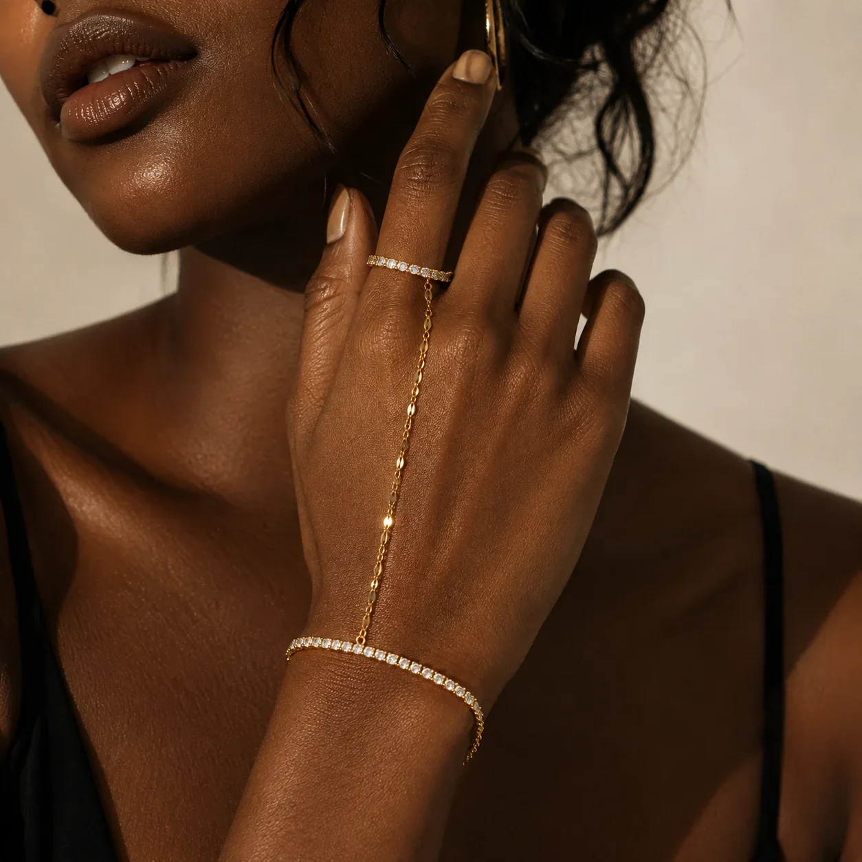 Bohemian Ring Bracelet Finger Hand Chain, 18K Gold Plated Stainless Steel, Waterproof Bead Slave Bracelet Jewelry for Women