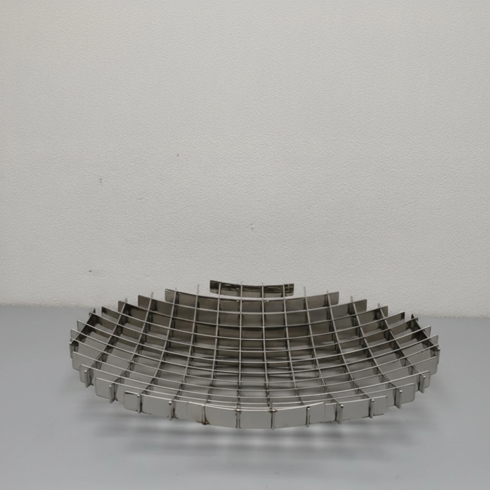 Metal Fruit Tray Minimalist Stainless Steel Fruit Bowl Kitchen Organizer Hollow Storage Holder Openwork for Dining Table view 4