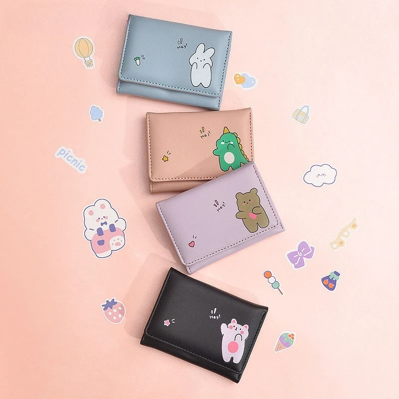Женские короткие милые маленькие кошельки, студенческие тройные складные держатели для карт, сумка для удостоверения личности, кошелек для монет, женские кошельки, сумки с героями мультфильмов