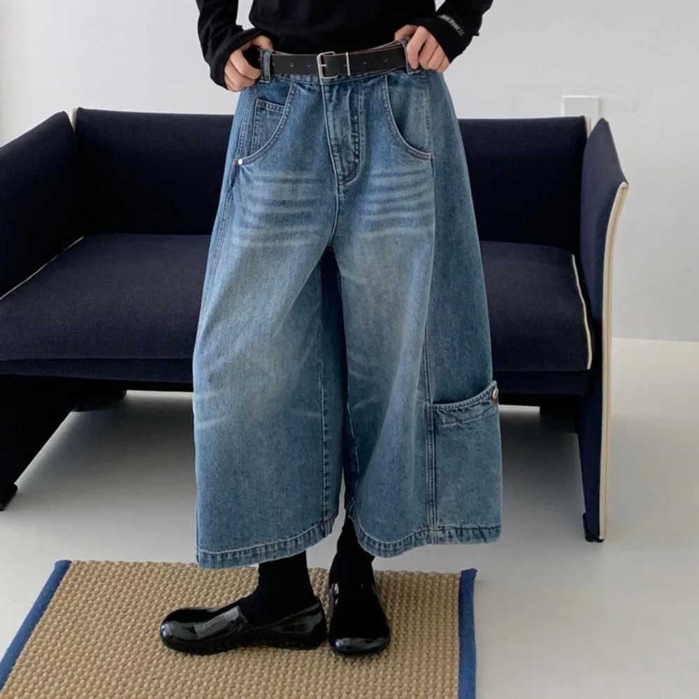Casual Woman’ s Deep Blue Capri Pants Simple Design High Waist Slim Retro Style Loose Fit Jeans Trendy Women's Shorts