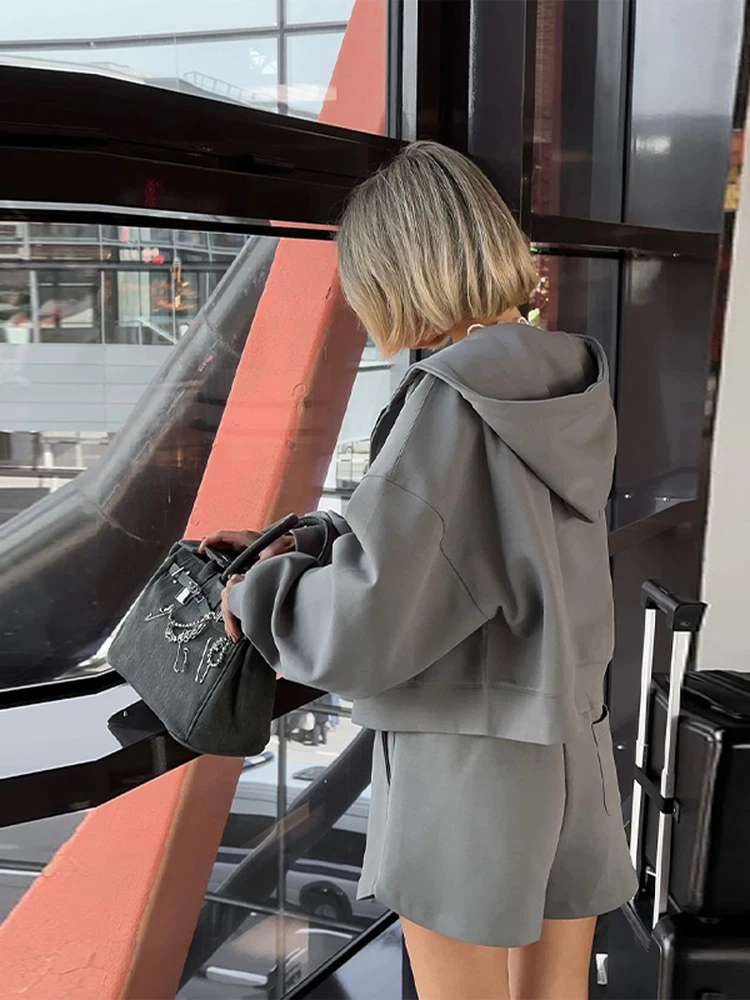 موضة المرأة هوديي السراويل السراويل طويلة الأكمام جيب الدانتيل يصل سراويل قصيرة سيدة مجموعة 2025 الصيف الخريف عادية 2 قطعة مجموعة النساء #4