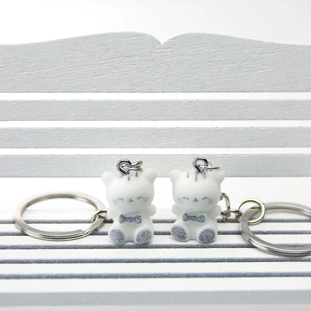 20 PCS 3D Resin Flocking Kitten Keychain Cat Pendants for Bags Charm Necklace Earrings Making DIY Handmade Accessories Wholesale