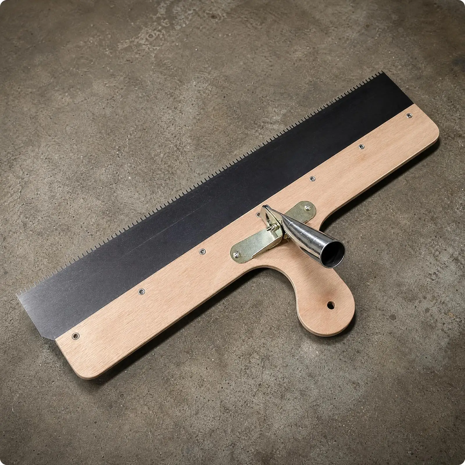 Handheld Floor Leveling Tool with Wooden Handle 3 Mm Serrations Floor Leveling Tool Leveling Tool Contoured Handgrip for