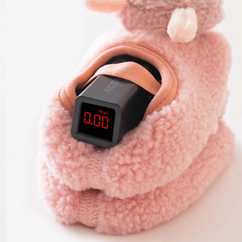 أحذية أطفال مضادة للانزلاق على الأرض مشوا لأول مرة، جوارب شتوية لطيفة على شكل رسوم كرتونية سميكة ونعل ناعم للفتيات والأولاد