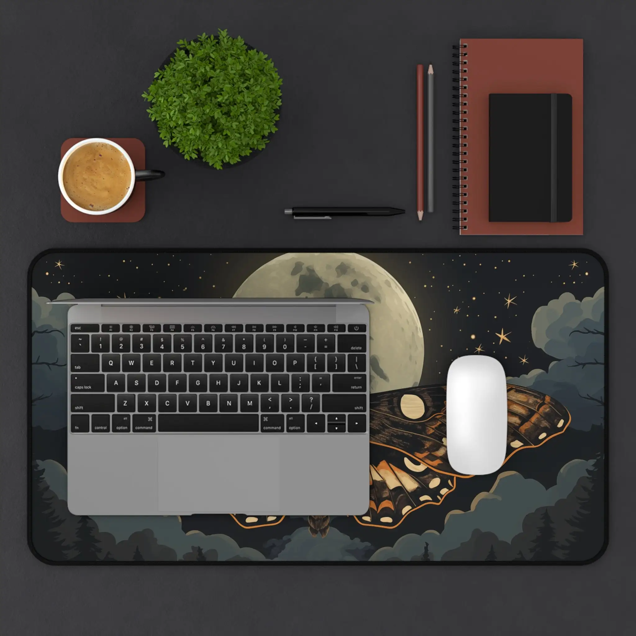 Forest Moth Pattern Mouse Pad, Non-slip Waterproof Mouse Pad, Office Gaming Desk Decoration Mat, Perfect Gift for Friends.