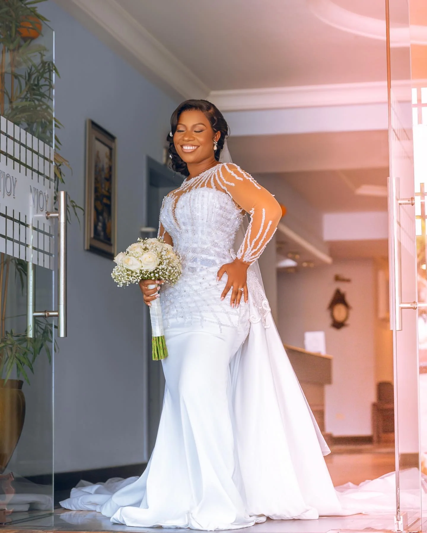 تخصيص س الرقبة أفريقيا سباركلي الخرز الترتر فستان الزفاف Vestido De Casament كم طويل زي العرائس مع تنورة فوقية #1