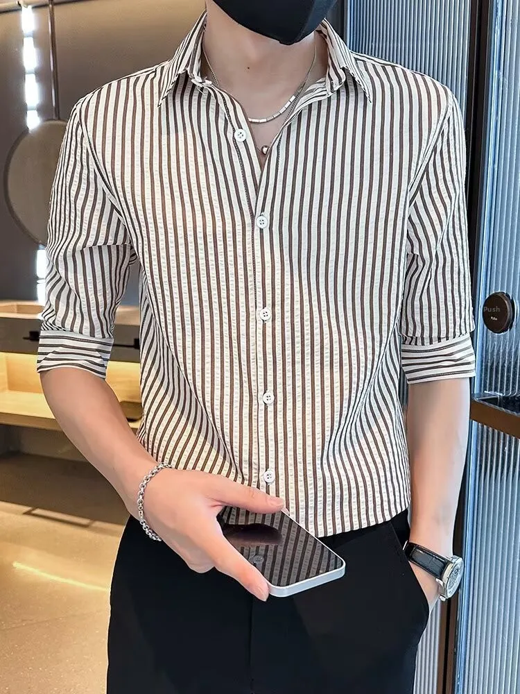 

Мужская повседневная рубашка в полоску, свободного кроя, молодежная, летняя, модная, артистичная, с пуговицами, удлиненная