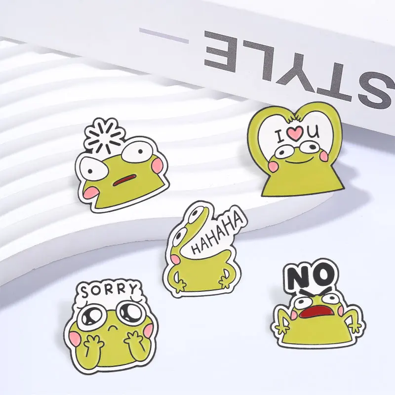 Lustiger Cartoon-Frosch-Emoji-Emaille-Pin: Süßer Frosch „Ich liebe dich“ Herz-Gesten-Brosche für Taschen und Revers – Schmuckgeschenk für Freunde – Detail 4