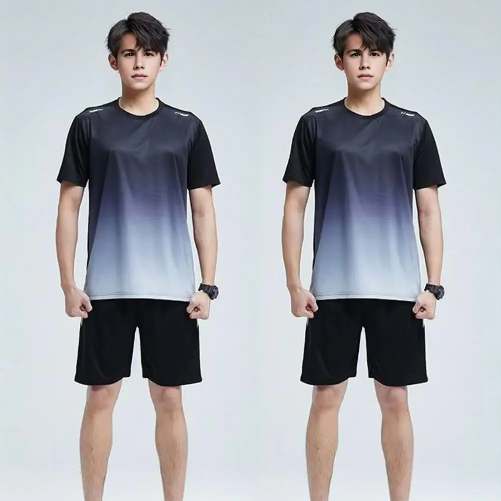 Men Summer Casual Outfit Men's Summer Casual Outfit Set O-neck Short Sleeve T-shirt Elastic Waist Wide Leg Shorts in Gradient