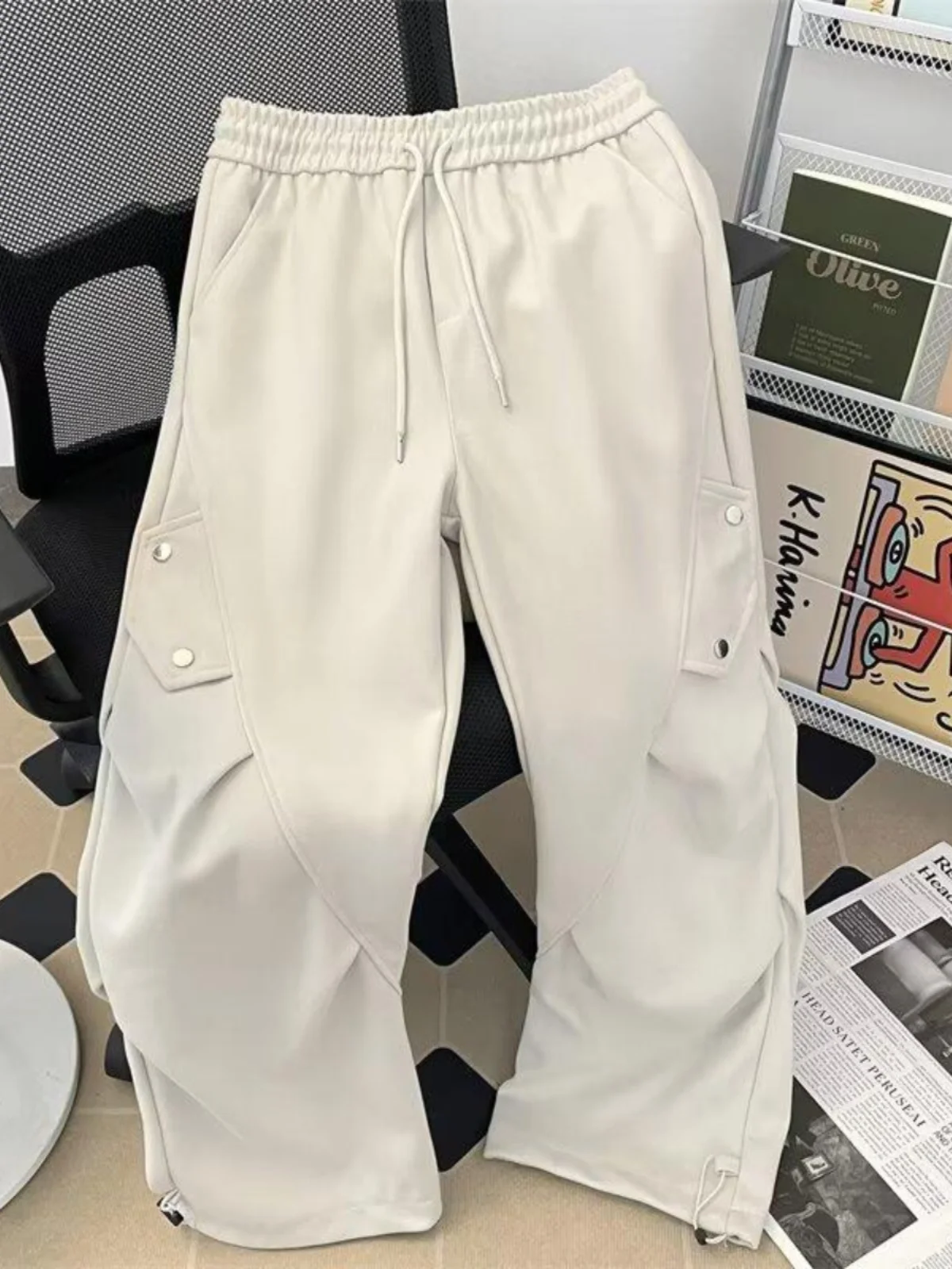 

Повседневные брюки-карго в стиле парашютиста для мужчин, весна-осень, свободный крой, прямые штанины, модные, с дизайнерским акцентом