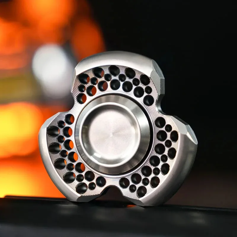 Furnace EDC Three-page Rotating Mechanical Stainless Steel Hollow Fingertip Gyroscope Decompression Desktop Toy Gift