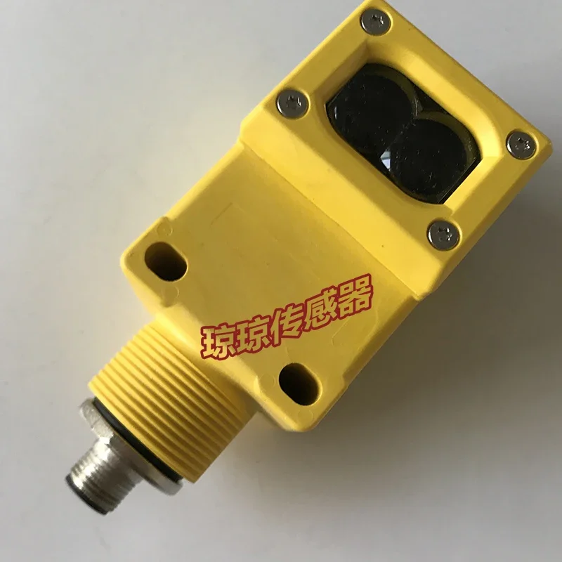 Original Turck Photoelectric Switch Sensor EO60M-Q45-6X-H1141