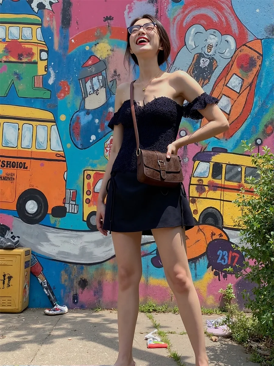 Gładkie, jednolite mini spódniczki damskie, warstwowe, plisowane, z siateczki, z falbankami, typu tort, warstwowe, z aplikacjami, nowoczesne, szykowne, artystyczne, kobiece, eleganckie, słodkie.