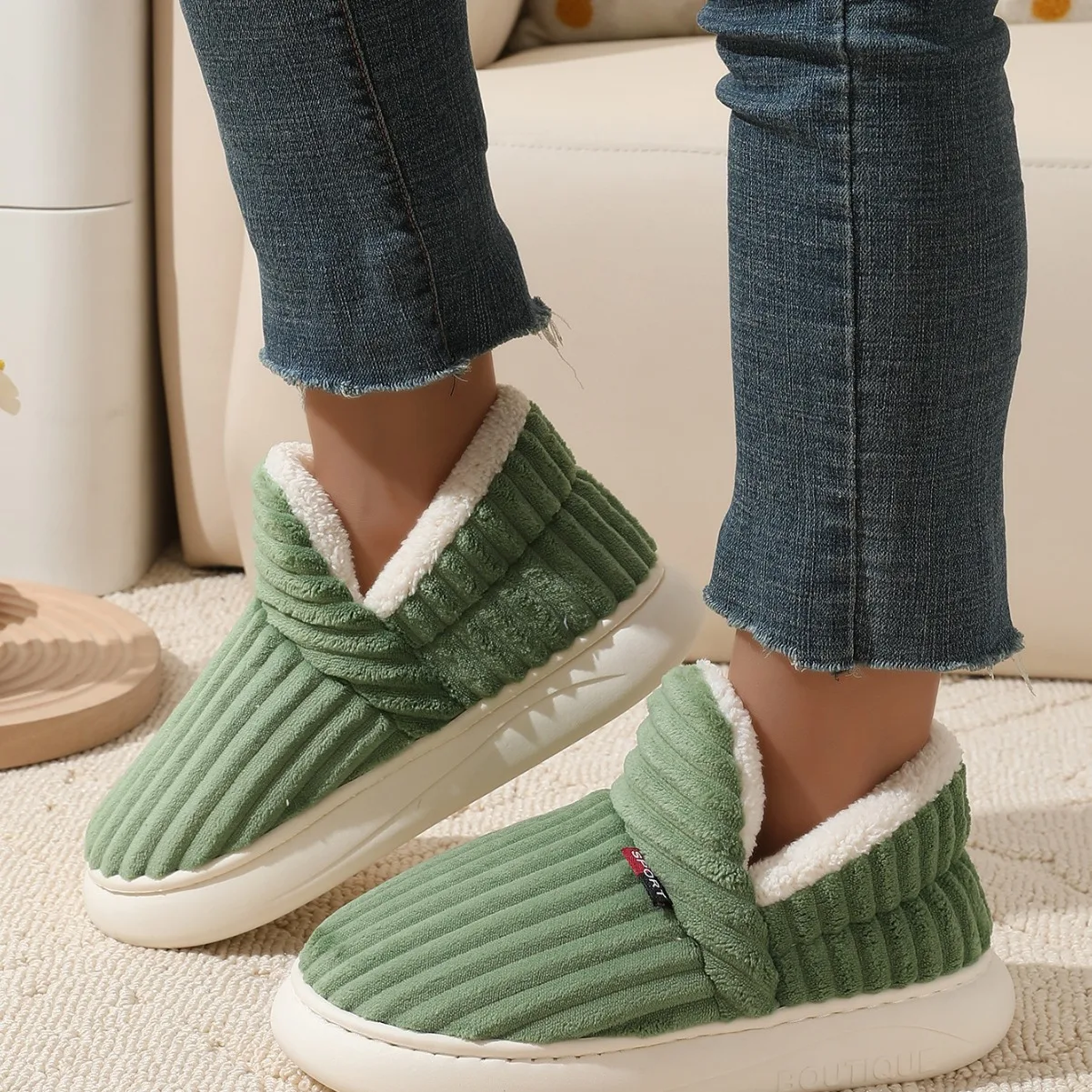 Nieuwe warme korte pluche katoenen schoenen winter vrouwen katoenen schoenen platform bont antislip dame schoenen comfort casual huis mannen schoenen 2025