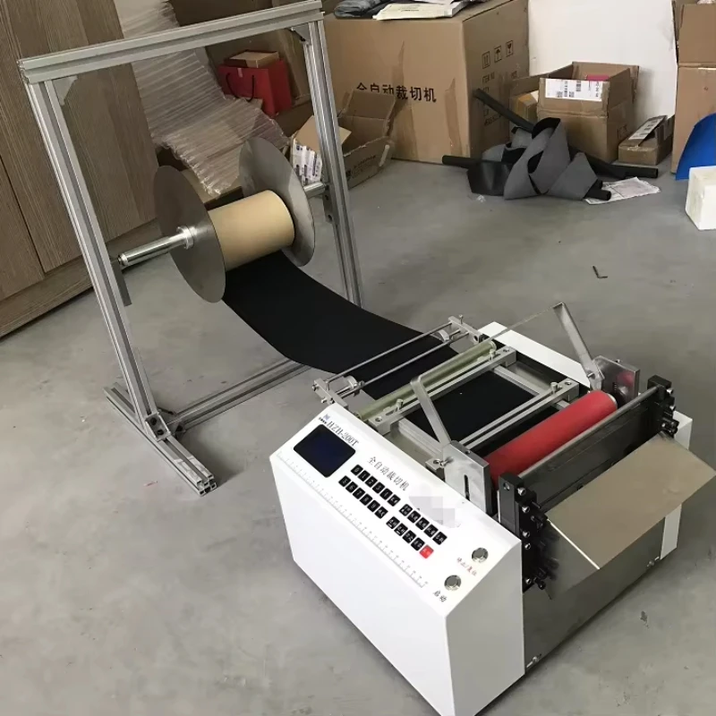 

Non Woven Fabric Computer Cutting Machine Automatic Precision Slitting Cutting Equipment for Textile Material Processing