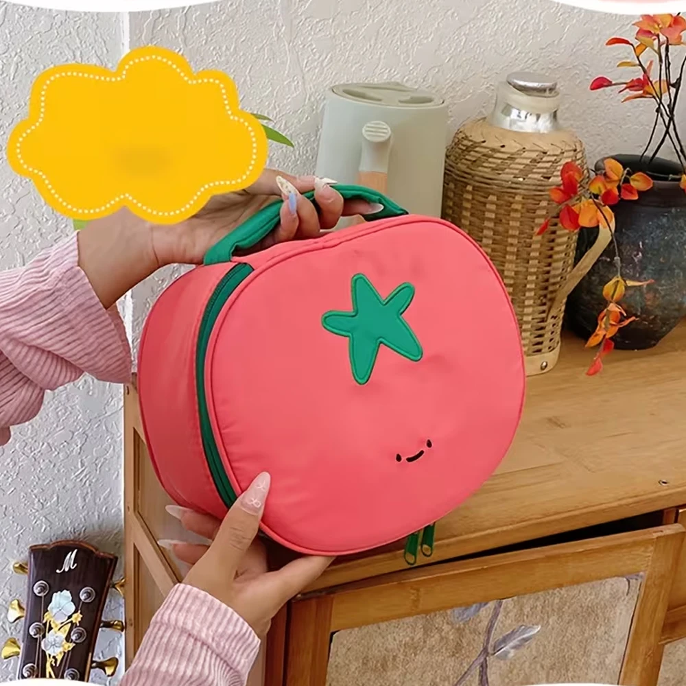 Eine Kosmetiktasche, eine Tomaten-Aufbewahrungstasche, eine Tragetasche, eine Toilettentasche, eine Make-up-Tasche – Detail 2