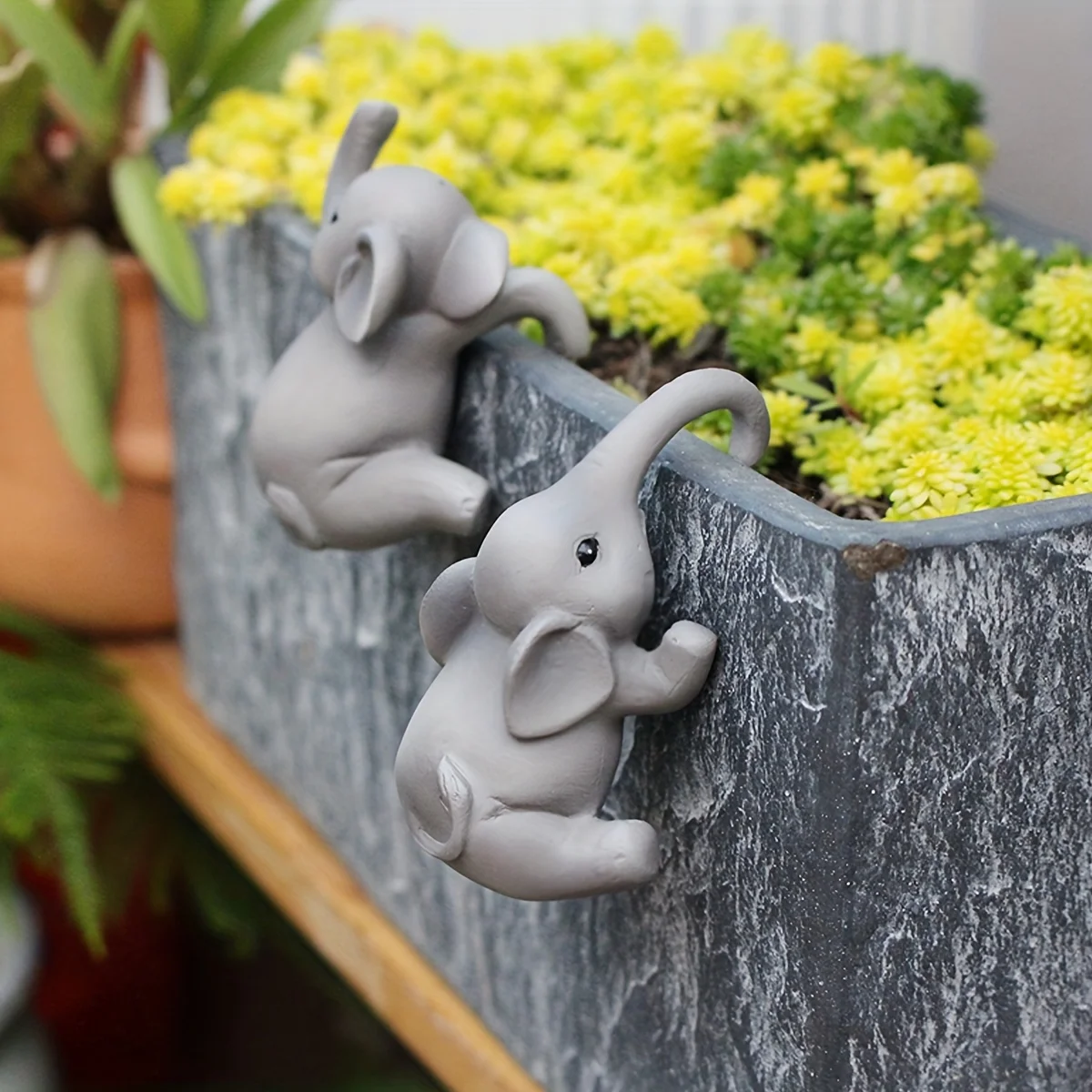 2Pcs Hand‑Painted Resin Elephant Figurines, Creative Bonsai & Garden Animal Ornaments, Ideal Gift Decor