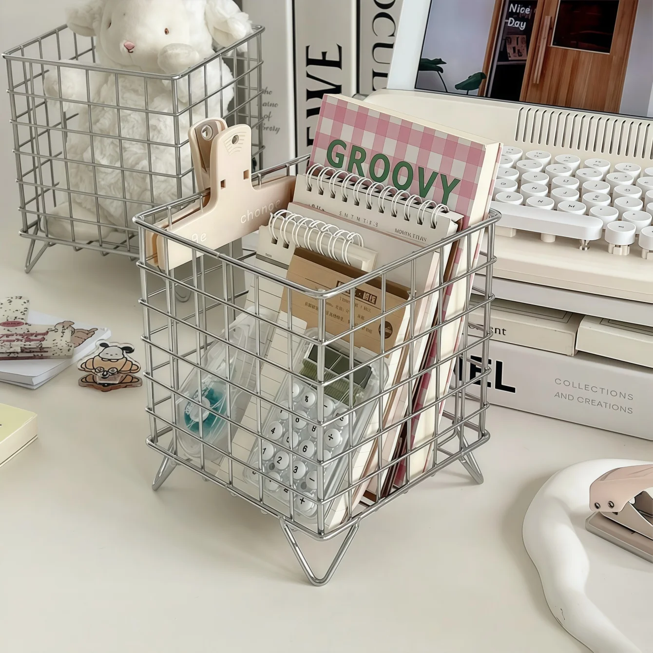 Eisen-Aufbewahrungsregal Desktop-Bücherregal Stiftebox Großraumkorb für Zuhause Büro Studentenwohnheim Kleinteile-Organizer