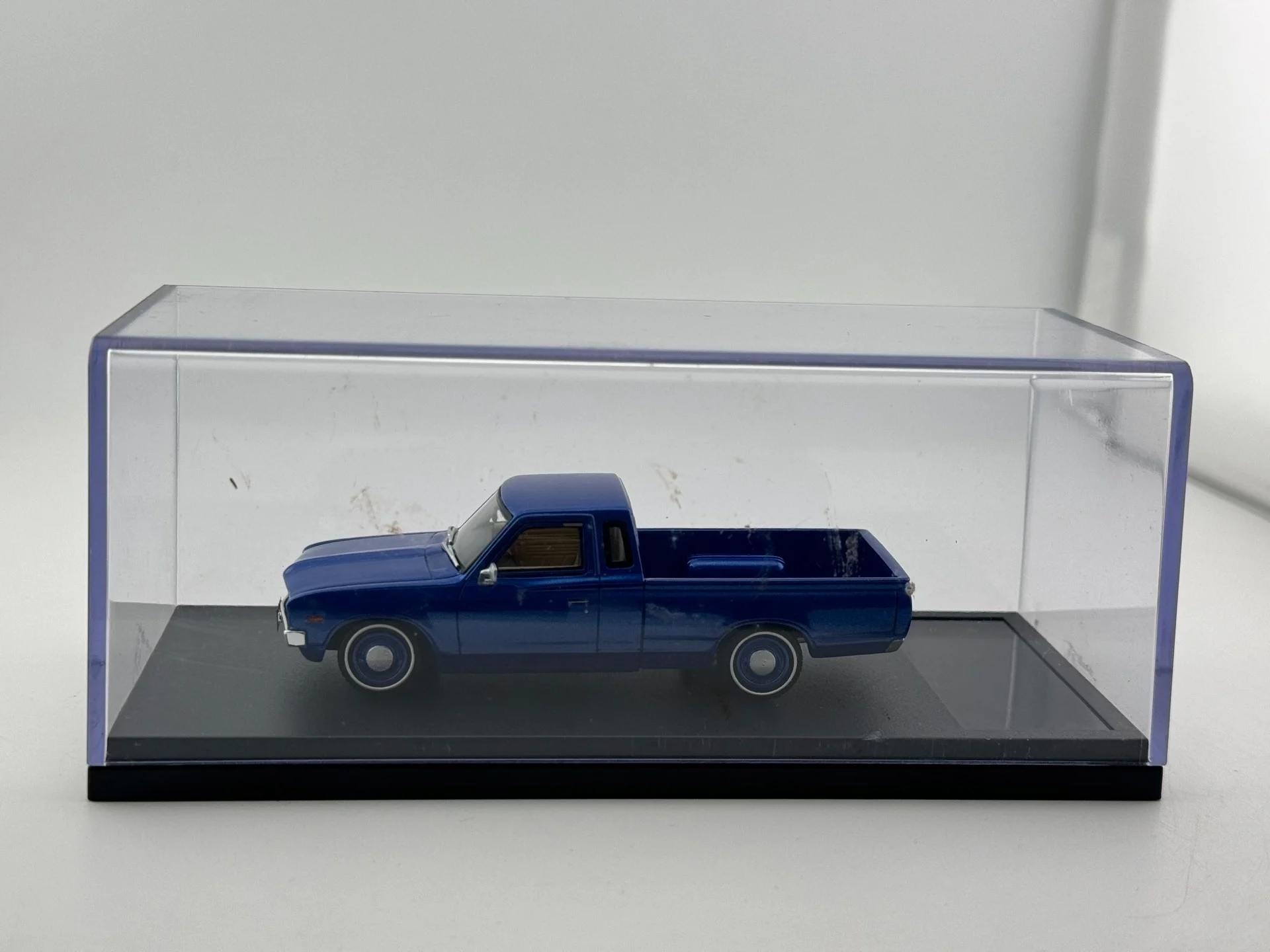 

No Color Box Flaws Hi Story 1/43 Scale Resin Car Model