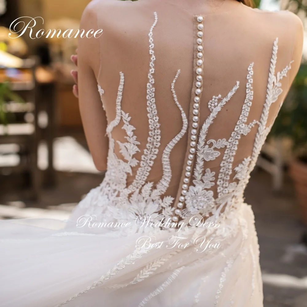 Classic Appliques A-Line Wedding Dress 2025 Lace O-Neck Sleeveless Pleat Court Train Illusion Back Vestidos De Novia Customized