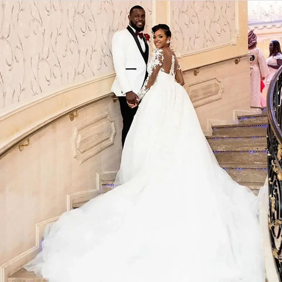 Customized African Lace Robe De Mariage Bridal Dress Sweep Scoop Neckline Long Sleeves Mermaid Wedding Gowns