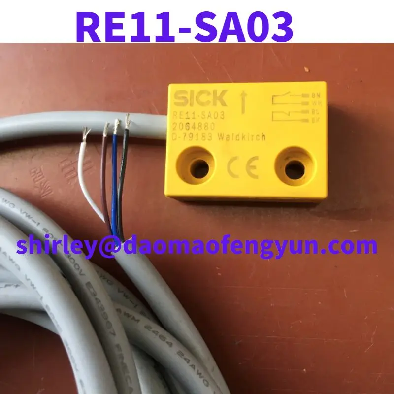 Brand New Safety door sensor RE11-SA03