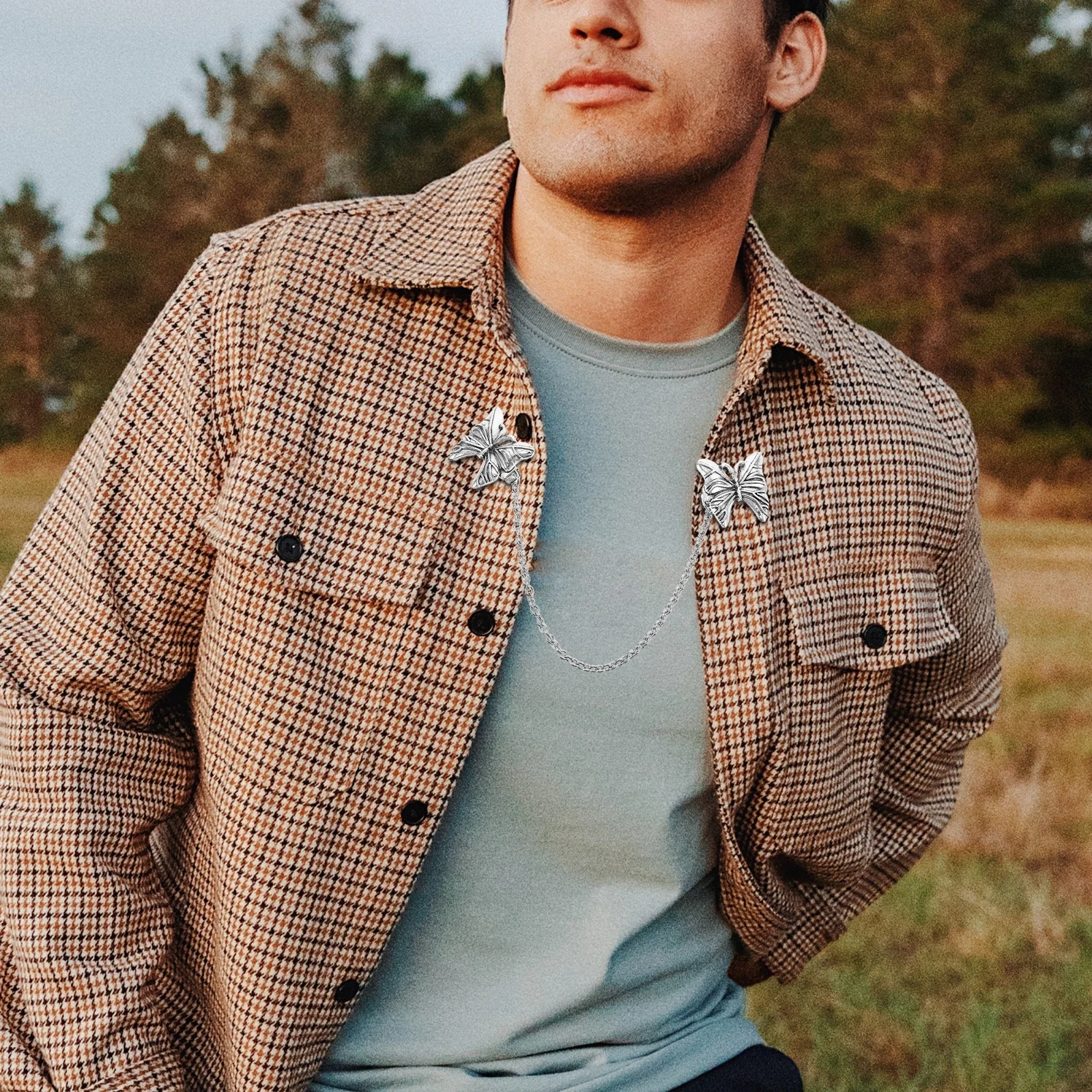 

Butterfly Brooch Pin Shawl Clips Sweater Chain Cardigan Pin Retro Sweater Clips Elegant Stylish Soft Comfortable Touch