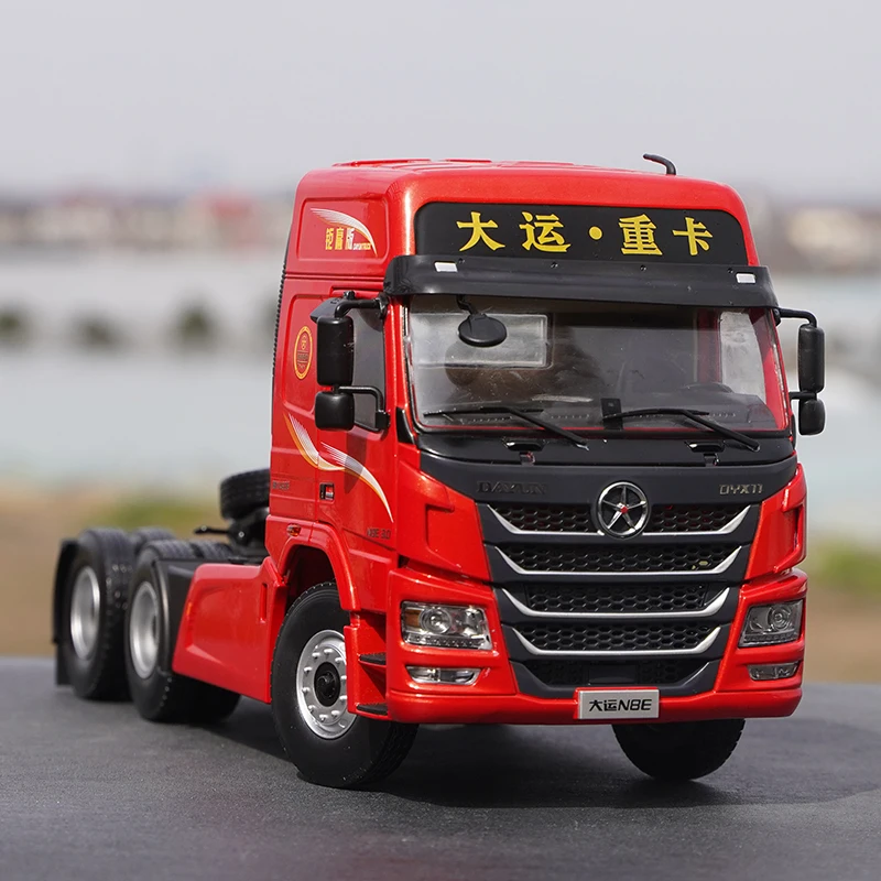 High Quality Original Factory Diecast 1:24 Alloy Engineering Truck Model Diecast N8e Tractor Model for Promotional Gift