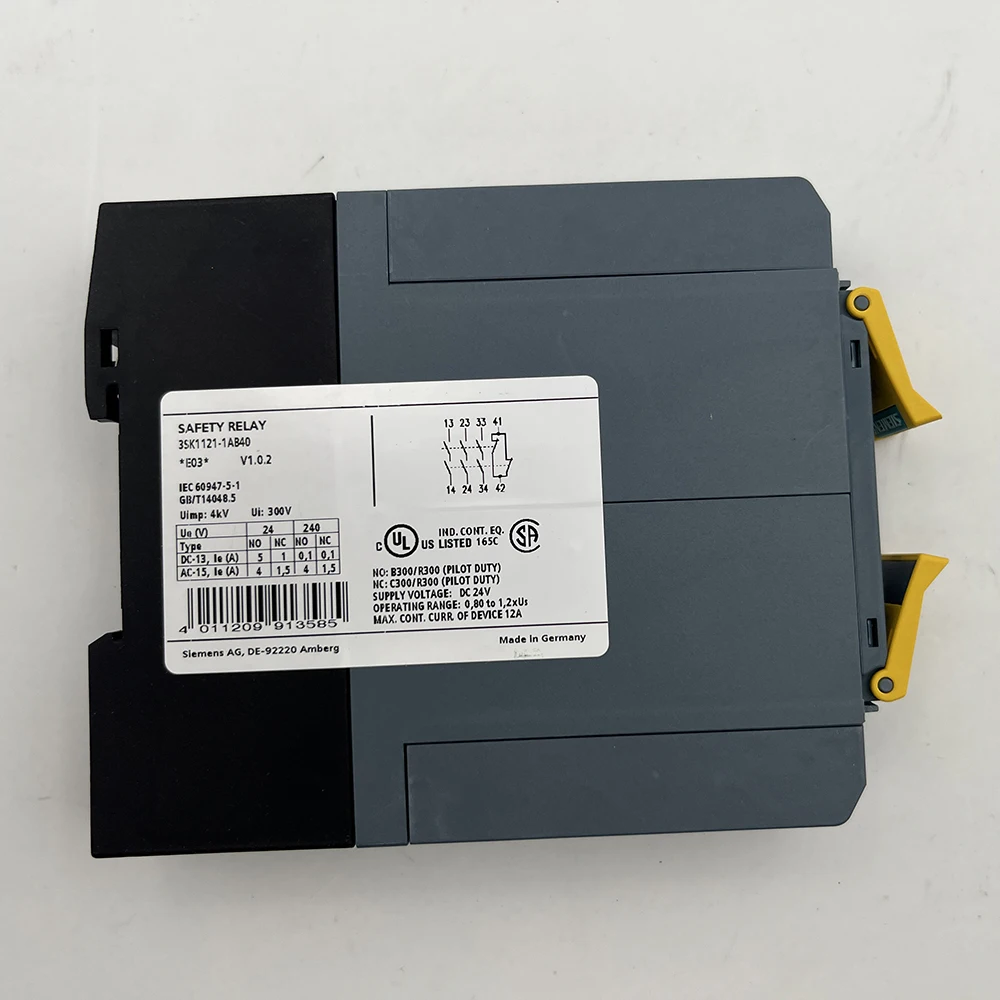 SIRIUS safety relay 3SK1121-1AB40