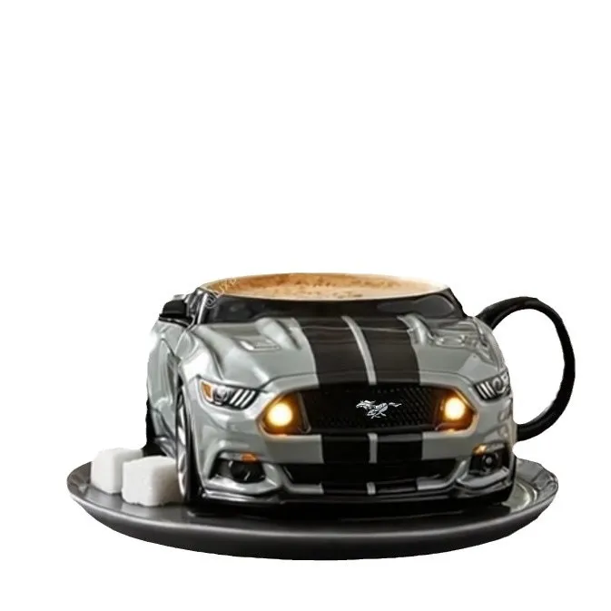 Nuova tazza da caffè creativa a forma di Mustang con una tazza da caffè a forma di Mustang