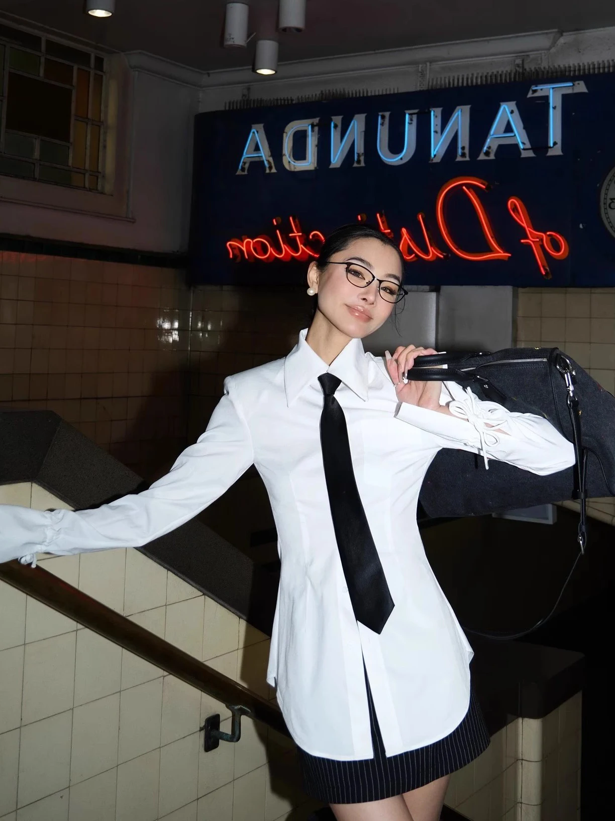 

Ele White irt Женский модный уникальный простой красивый irt French Sle Длинный воротник из полиэфирного волокна