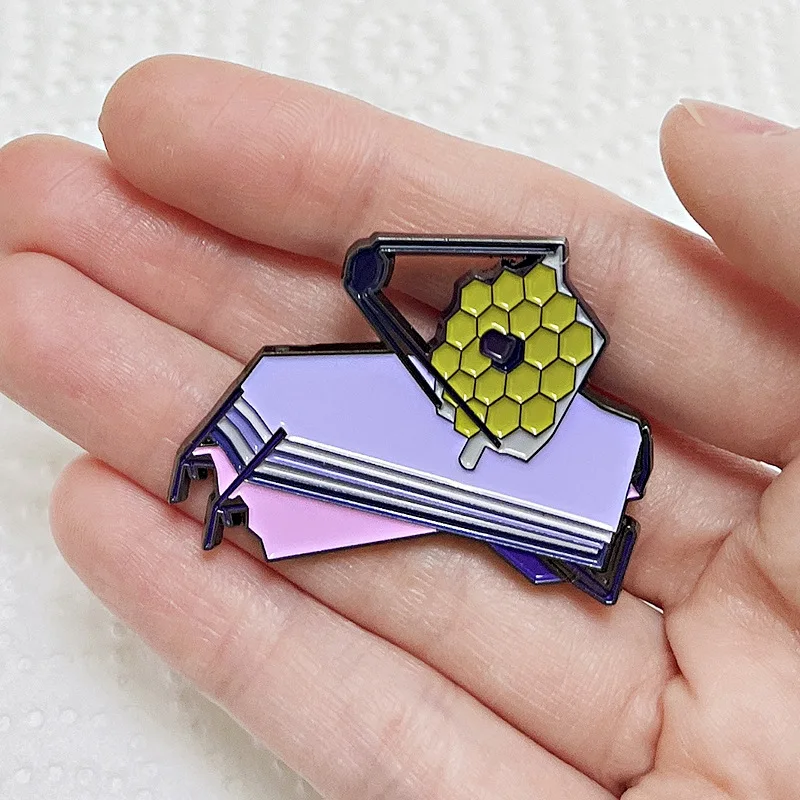 James Webb Space Telescope Pin Fashion Innovative New Science Astronomy Series Hollow Enamel Brooch Badge for Student Teacher