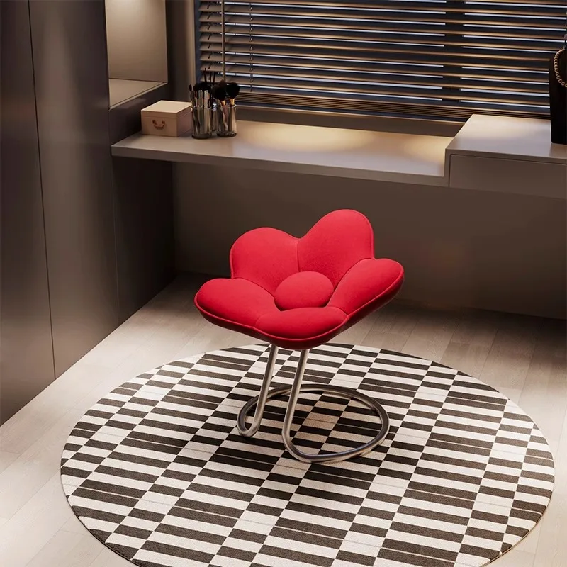 

Nordic Light Luxury Designer Simple Petal High Chair Creative Bar Chair Bar Cafe Clothing Store Bar Chair